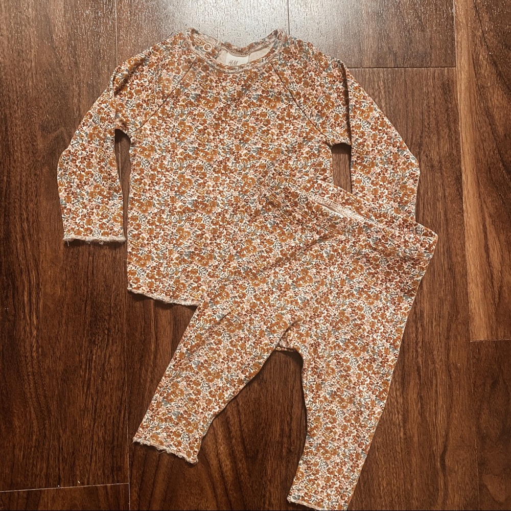 H&M Floral long sleeve top and pants set